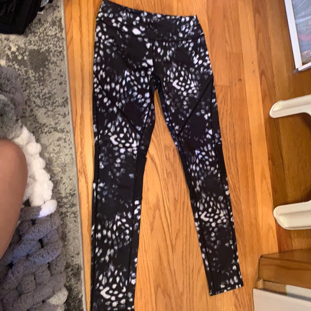 Zella Girl Black and White Spotted Leggings